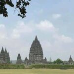 Prambanan Temple: Half-Day Guided Tour From Yogyakarta - Exploring the Prambanan Temple: What to Expect