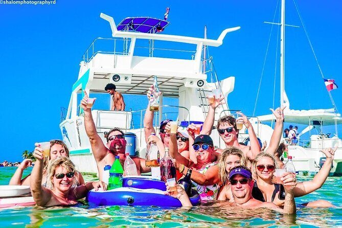 Premium Party Boat in Bávaro - Punta Cana - Who Will Love This Tour?