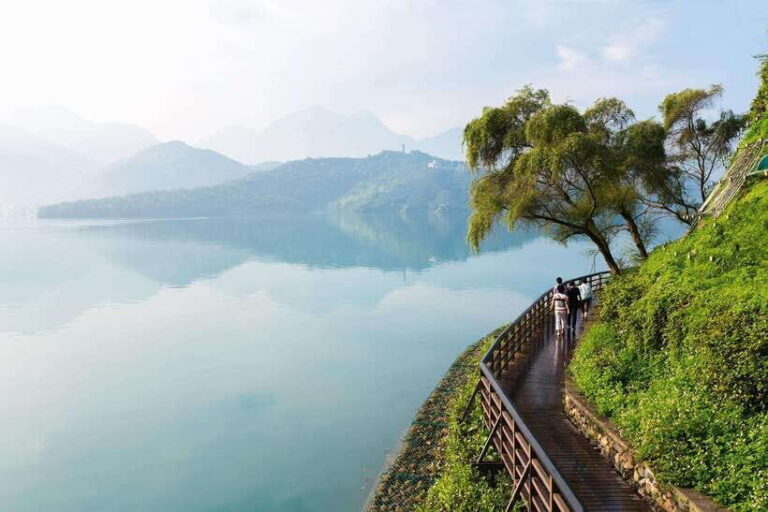 Private 1 Day Sun Moon Lake Escape Tour from Taipei - Authentic Experiences Based on Reviews
