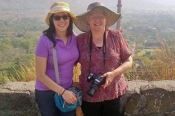 Private Ajanta Ellora Guided Day Tour All Inclusive Skip Line - Detailed Breakdown of the Itinerary