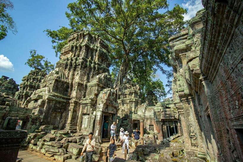 Private Angkor Wat Sunrise Tour with Breakfast and Snack - Whats Included and Whats Not