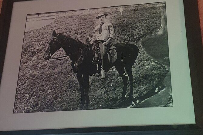 Private Bob Marley 9 Miles / Duns River fall entry fee includes - What to Expect: An Authentic Jamaican Day