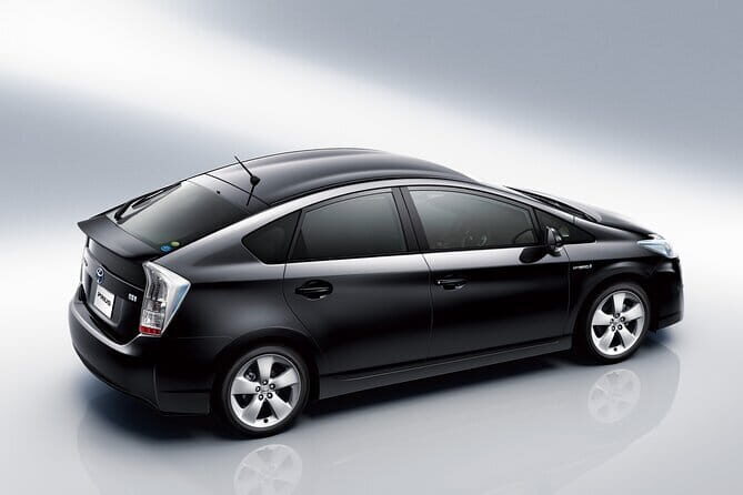 Private Car & English-Speaking Driver Sri Lanka Island wide - From Airport to Hotel: Stress-Free Arrivals