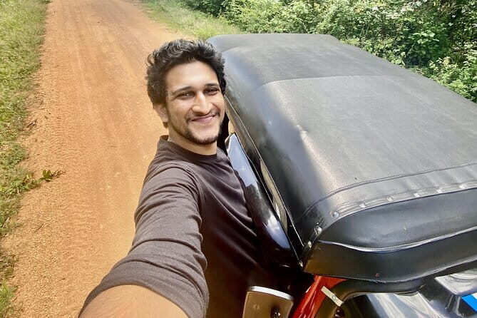 Private Day Tour to Sigiriya and Pidurangala in Dambulla - Dambulla Market: A Burst of Local Color and Flavors