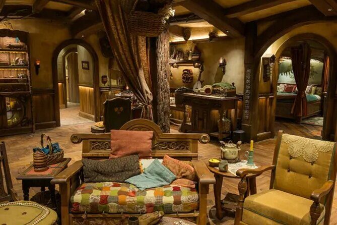 Private Hobbiton & Waitomo Caves Transfer from Auckland - Breaking Down the Itinerary