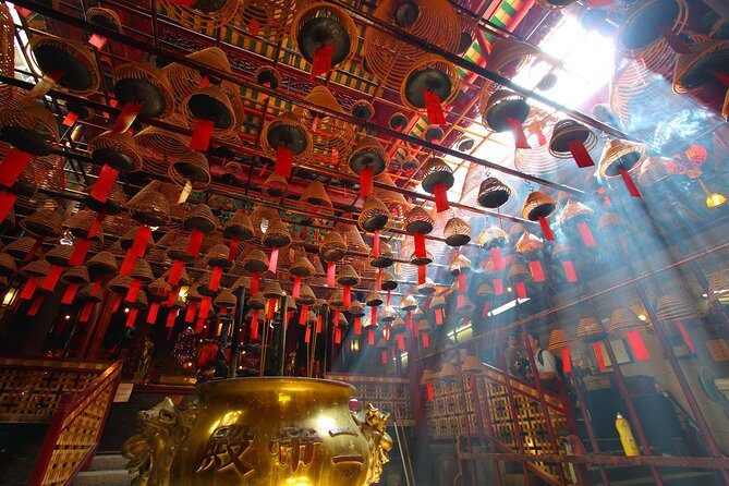 Private Hong Kong Tour with Jumbo Kingdom Floating Restaurant Dim Sum Lunch - What We Love About This Experience