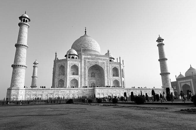 Private Sunrise Taj Mahal Tour  " Round Trip from Delhi by Car " - What Makes This Tour Stand Out?