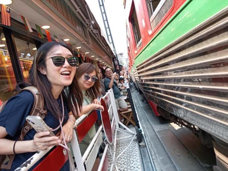 Private Tour Maeklong Railway,Floating Market, Wat Bangkung - The Itinerary Breakdown