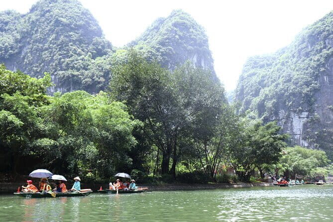 PRIVATE TOUR Ninh Binh One Day - Hoa lu- Tam Coc - Mua Cave - What Makes This Tour Stand Out