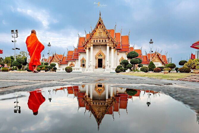 Private tour to Golden Buddha Reclining Buddha and Marble Temple - Visiting Pak Khlong Talat (Flower Market)