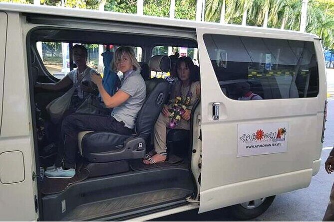 Private Transfer from Colombo Airport (CMB) to Negombo - Vehicle Comfort & Features  