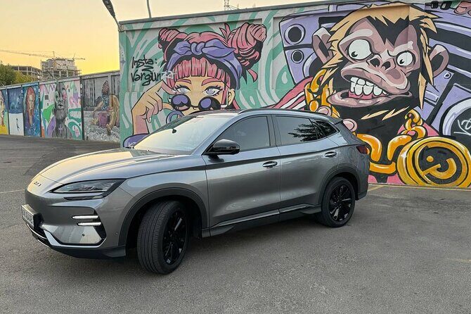 Private transfer from/to Airport & Train station - Meeting Points and Convenience