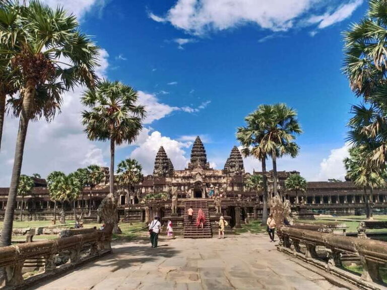 Private Two Day Trip: Angkor Temples with Floating Village - The Value of a Private, Guided Tour