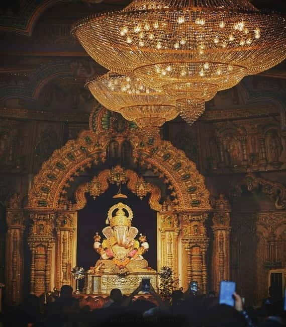 Pune: Sacred Sites Walking Tour of Old City with Snacks - The Temples and Shrines You’ll Visit