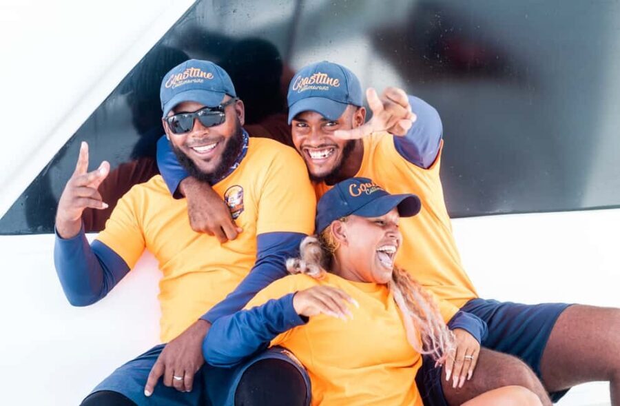 Punta Cana: Booze Cruise with Snorkel and Natural Pool Stop - Snorkeling at the Reef: A Vibrant Underwater Scene  