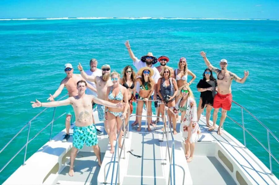 Punta Cana: Catamaran Boat Party with Unlimited Drinks - What to Expect from the Tour