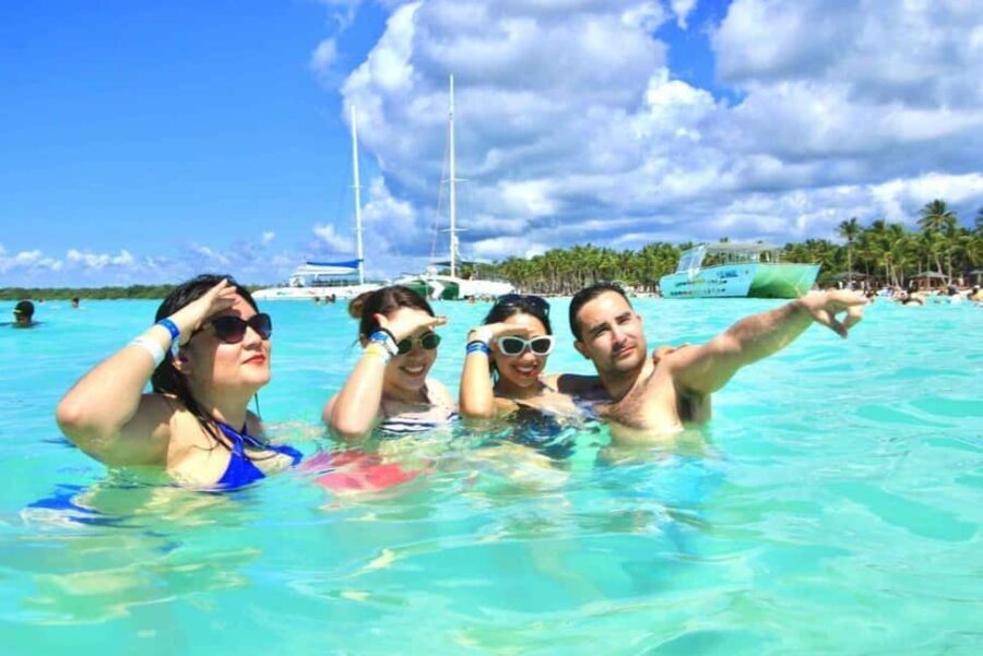 Punta Cana: Saona Island Cruise with Lunch & Open Bar Deluxe - Who Will Love This Tour?