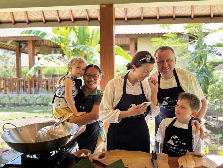 Pure Bali Village Experience Cooking & Jamu Class, Transfer - Transportation and Group Size