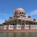 Putrajaya Tour From Kuala Lumpur Includes Batu Caves - Why This Tour Might Be Perfect for You