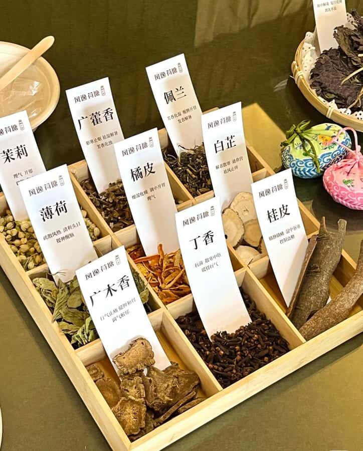 Qingdao Essence: Governor Mansion, Beer Museum & Handicrafts - Discovering Qingdao’s Colonial Past at the Governor’s Guesthouse