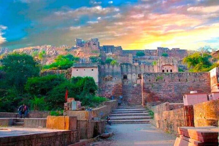 Ranthambore Fort and Ganesh Temple tour in a Jeep - The Architectural and Artistic Wonders