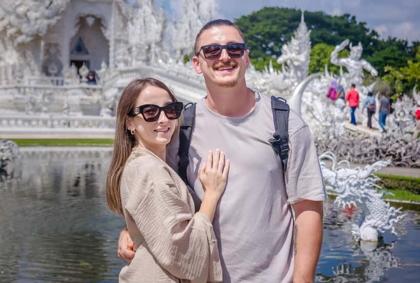 Red, Blue, White Temples & Hot Spring Trip from Chiang Mai - The Lunch Break and Its Significance