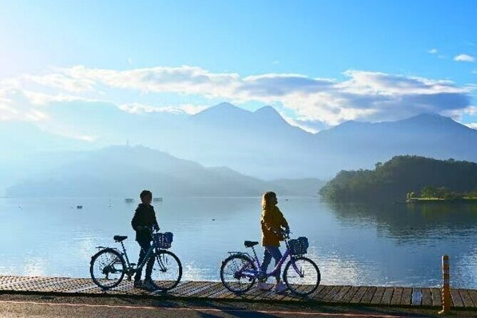 Reflections in Motion Sun Moon Lake Adventure - FAQ