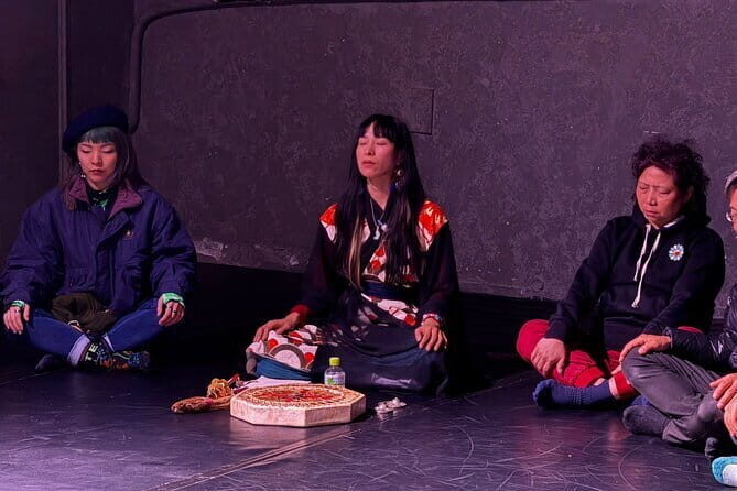 Relaxing Japanese Bon Dance and Voice Meditation - The Location and Atmosphere