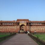 Same Day Agra Tour By Luxury Gatimaan Train From Delhi - What’s Included and What’s Not