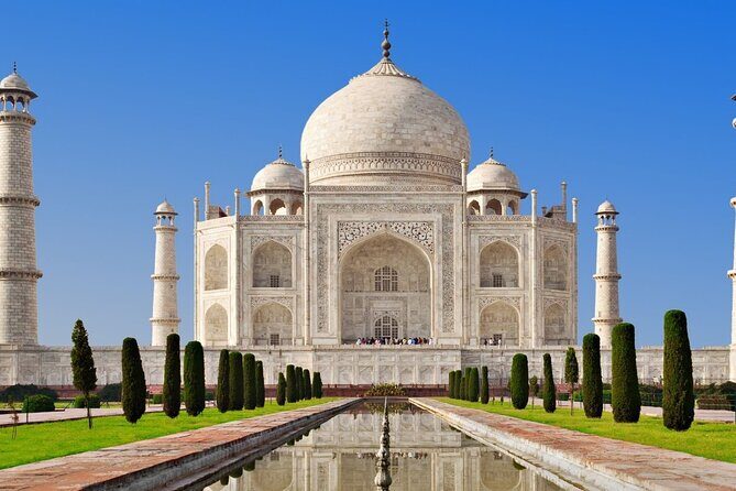 Same Day Taj Mahal Tour by Train - Arriving in Agra: First Impressions