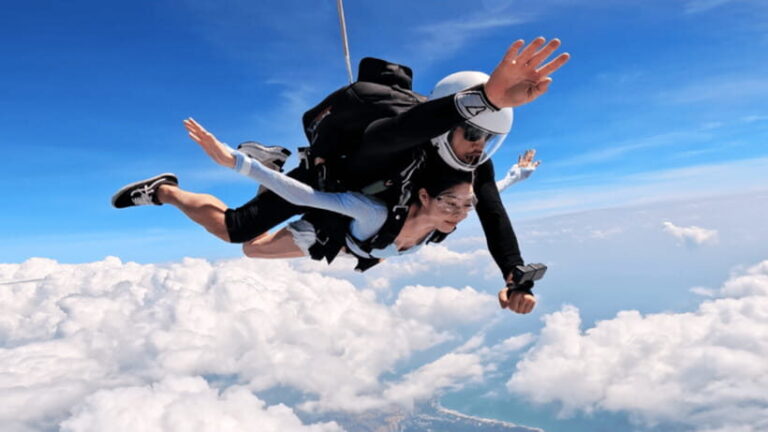 Sanya: Skydiving Experience with Helicopter or Aircraft - Who Will Love This Tour?