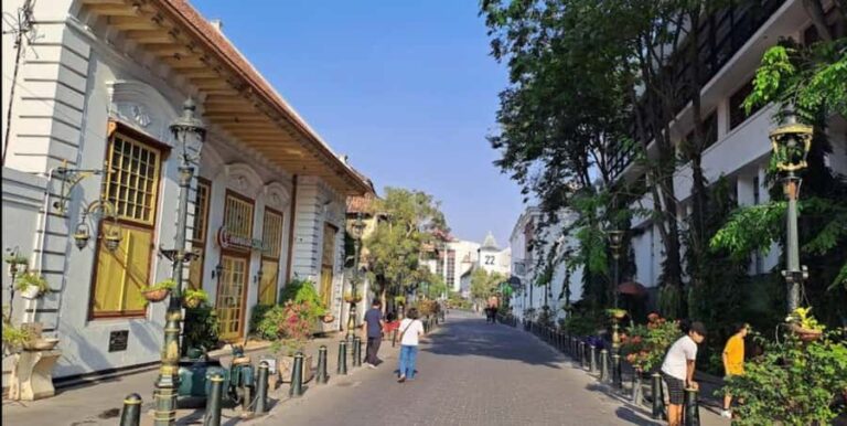 Semarang 3 Hours Tour : Old Town, Blenduk Church, SamPoKong - FAQ  