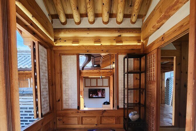 Seochon Hanok Village With Tong-In Market Food Tour - Tongin Market: A Food Lover’s Paradise