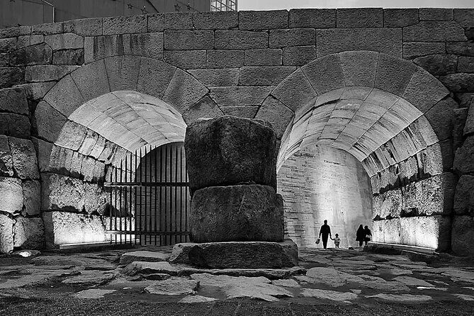 Seoul Fortress Wall Walk: Small Group Tour on Naksan Mountain - Who Will Love This Tour?