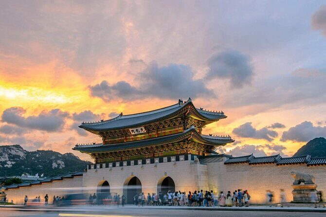 Seoul Highlights Private Layover Tour from Incheon Airport - Who Should Consider This Tour?