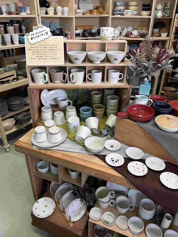 Seto: Pottery Wheel Experience & Kiln Studio Tour - The Art of Shipping and Receiving Your Creations