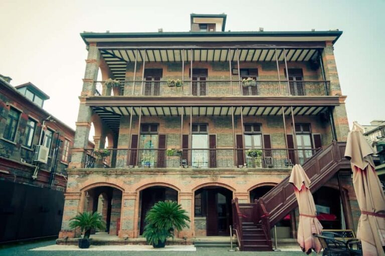 Shanghai: Heritage and Jewish Town Half-Day Walking Tour - An Overview of the Experience