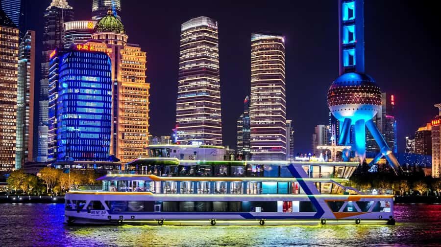 Shanghai: The Bunds Iconic Views by Luxury Night Cruise - Navigating the Itinerary