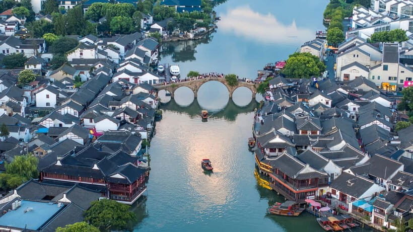 Shanghai: Zhujiajiao Water Town Private Tour with Boat Ride - Why This Tour Works Well