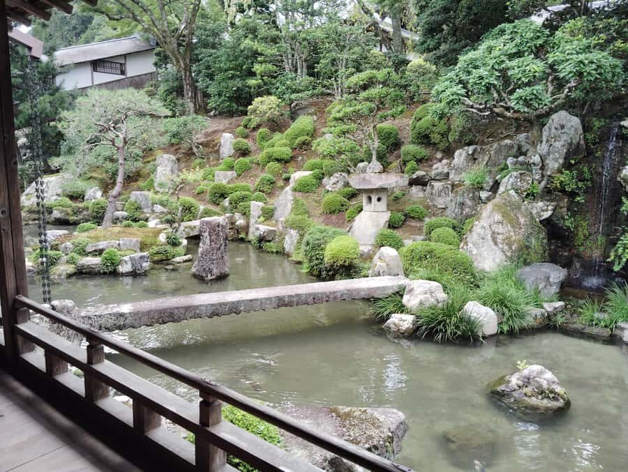 Shiga: Sakamoto Walking Tour of Stone Walls, Faith & History - Deep Dive Into the Experience