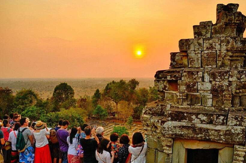 Siem Reap: Angkor Wat Small-Group Full Day Tour and Sunset - Why This Tour Offers Great Value