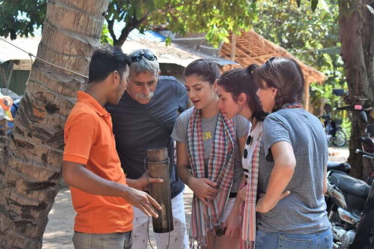 Siem Reap: Countryside Tour on a Vespa - Visiting Traditional Villages and Learning Local Customs