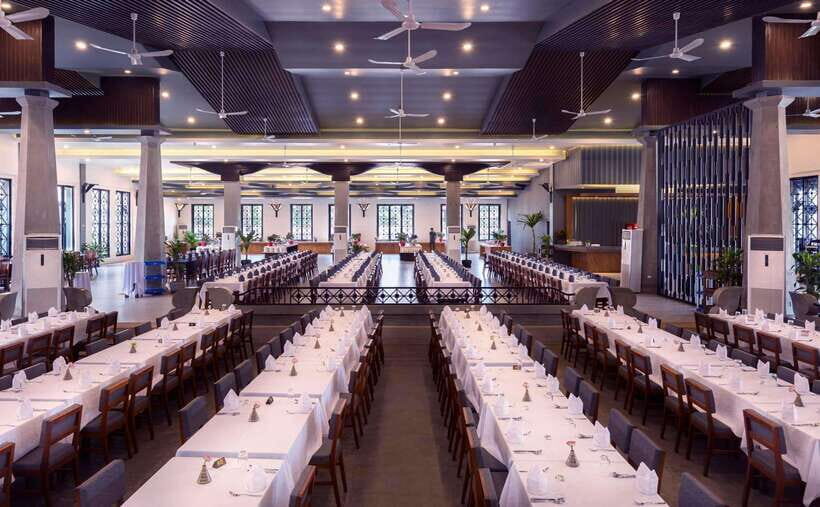 Siem Reap: Dinner Show Apsara Dance Round Pick-up included - The Itinerary: What to Expect