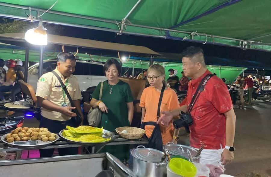Siem Reap: Evening Street Food Tour by Tuk-Tuk - Why This Tour Works for Travelers