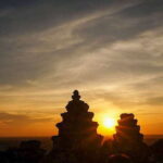Siem Reap: Grand circle tour Sun set on bakeang hill & Guide - Pre Rup – The Mountain Temple of Shiva