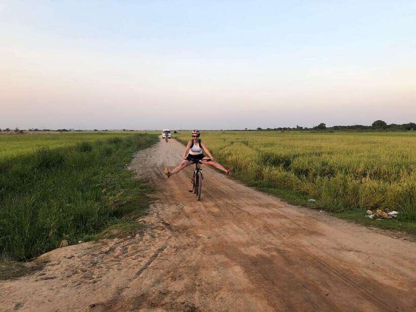 Siem Reap Half Day By Bicycle Sunset On The Bank Of Lake - What’s Included & What to Expect