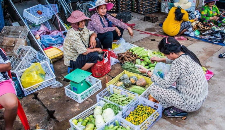 Siem Reap: Morning Cooking Class & Market Tour - Authenticity and Value