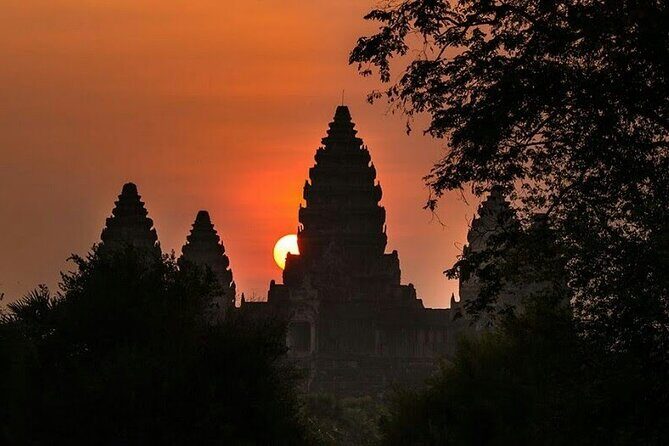 Siem Reap Private Day Tour: Angkor Wat Sunrise, Bayon & Ta Prohm - What We Love About This Tour