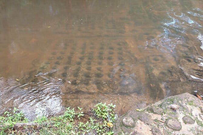 Siem Reap to Phnom Kulen: Waterfalls & 1000 Lingas Tour - Potential Drawbacks & Considerations