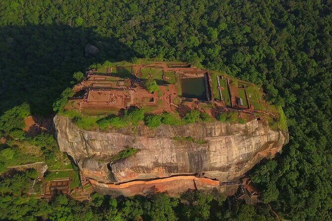 Sigiriya Day Trip with Elephant Safari & Lunch in a Village House - Who Is This Tour Best Suited For?